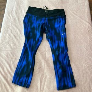 Nike leggings